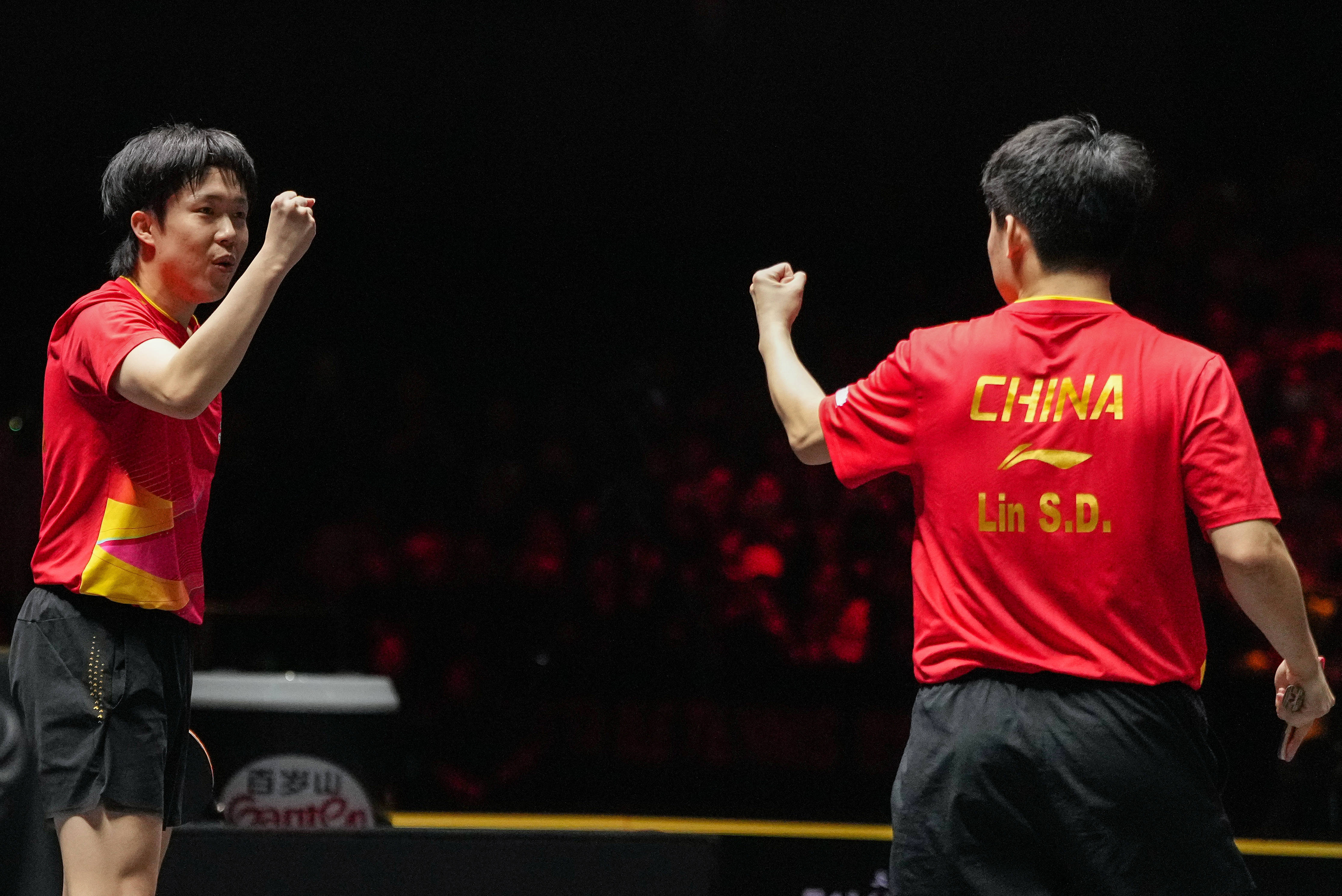 （体育）乒乓球——WTT中國(guó)大(dà)满贯赛：王楚(chǔ)钦/林诗栋晋级男双决赛