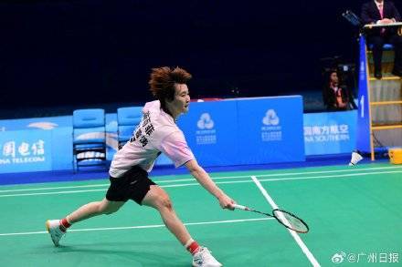 王祉怡(yí)加冕羽毛球女(nǚ)单冠軍(jūn)