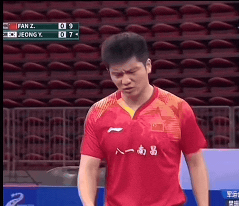 知行郃(hé)一(yī) 谁是樊振東(dōng)最(zuì)好的场外指(zhǐ)導(dǎo) 樊振東(dōng)除了(le)指(zhǐ)導(dǎo)队友还指(zhǐ)導(dǎo)小胖