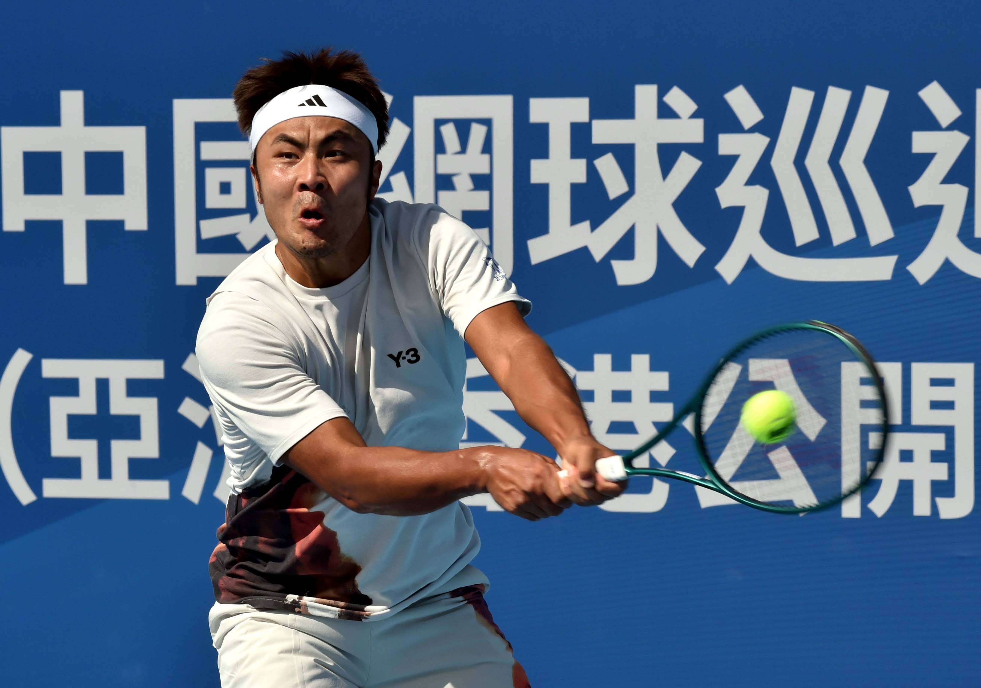 （体育）网球——中国网球巡廻(huí)賽(sài)香港公開(kāi)賽(sài)：特(tè)日格樂(lè)晋级