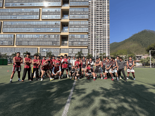 广东理工学院腰旗橄榄球队夺冠 亮相(xiāng)NFL超级碗(wǎn)直播